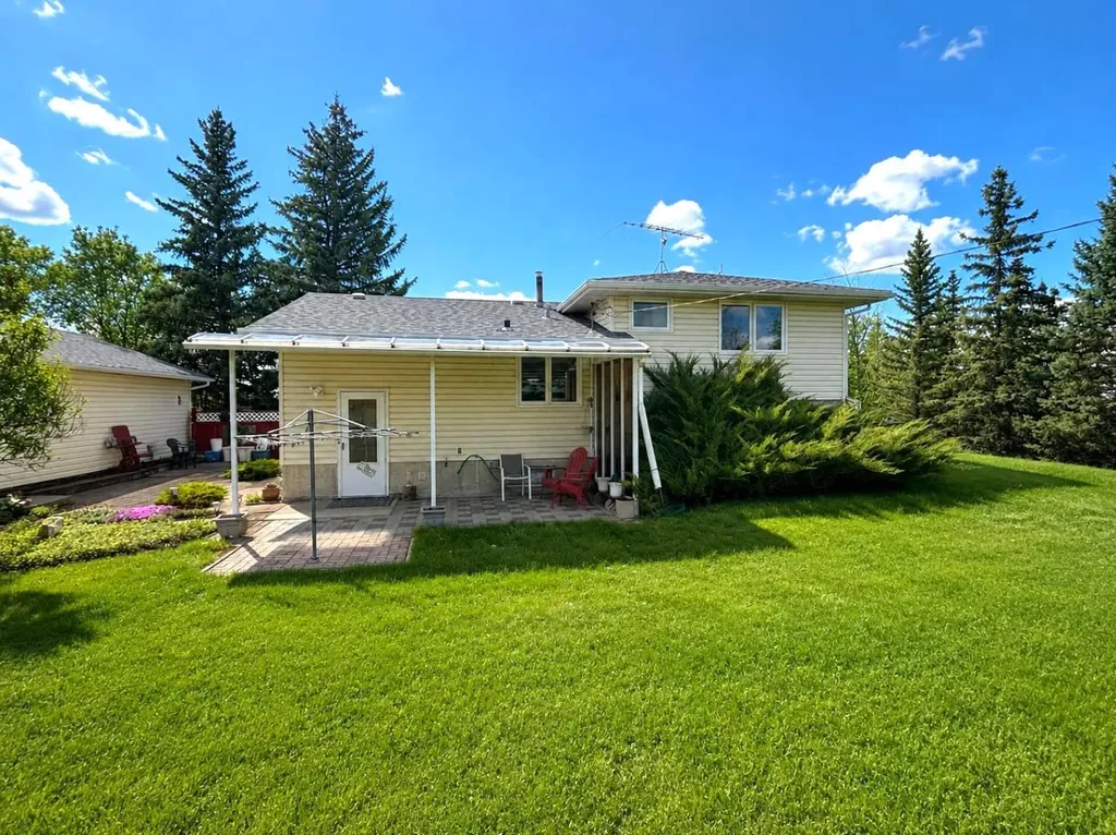 450151 118 Street E Rural Foothills County AB T1V 1N3