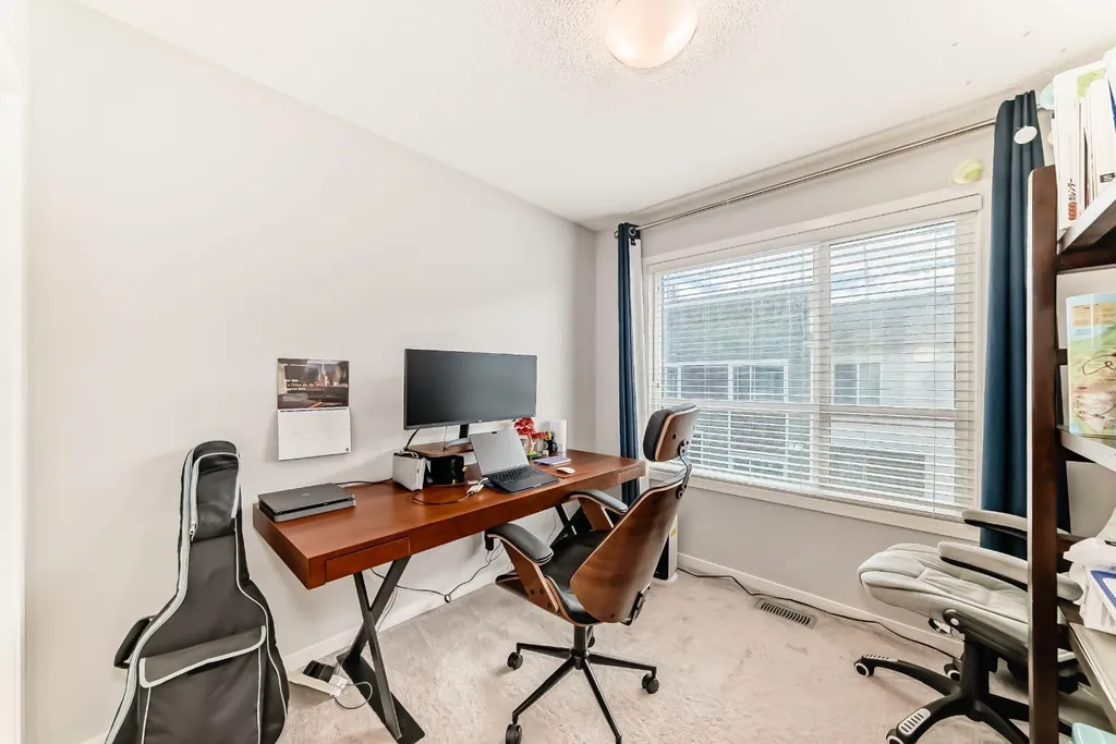 508 Harvest Grove Walk NE Calgary AB T3K 2P3