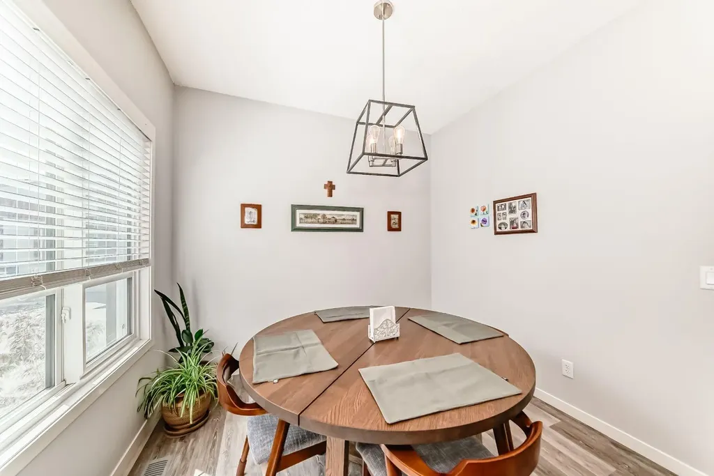 508 Harvest Grove Walk NE Calgary AB T3K 2P3