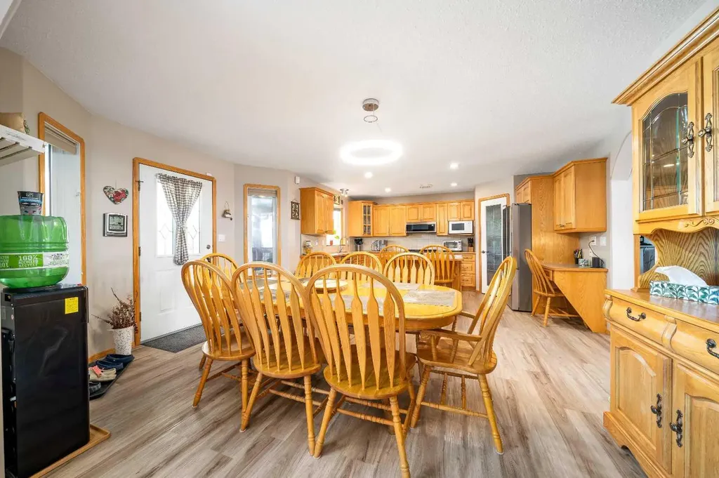 79 Henderson Court NE Medicine Hat AB T1C1Y9