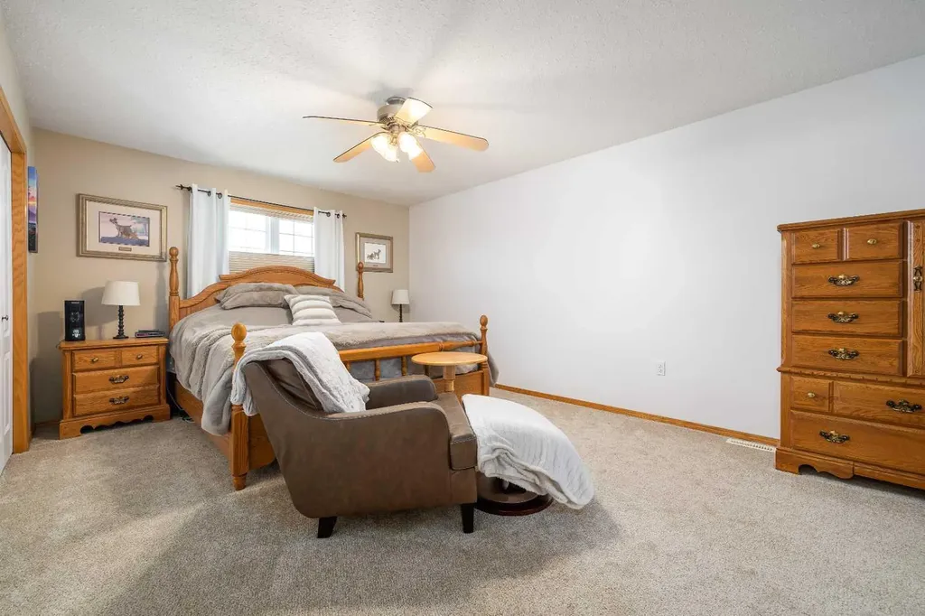 79 Henderson Court NE Medicine Hat AB T1C1Y9