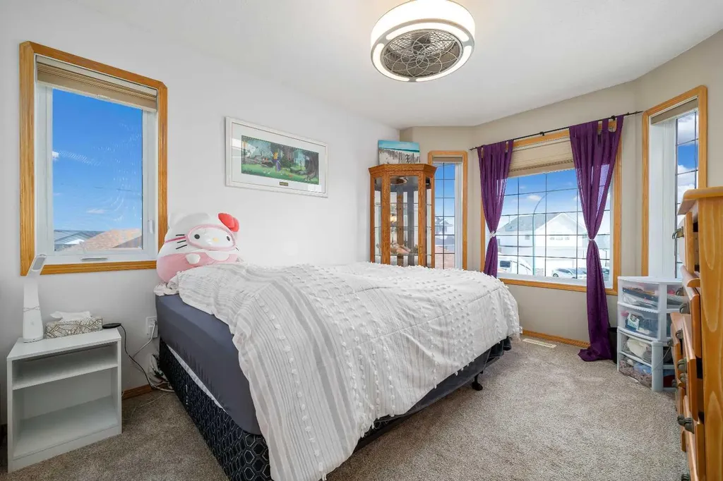 79 Henderson Court NE Medicine Hat AB T1C1Y9