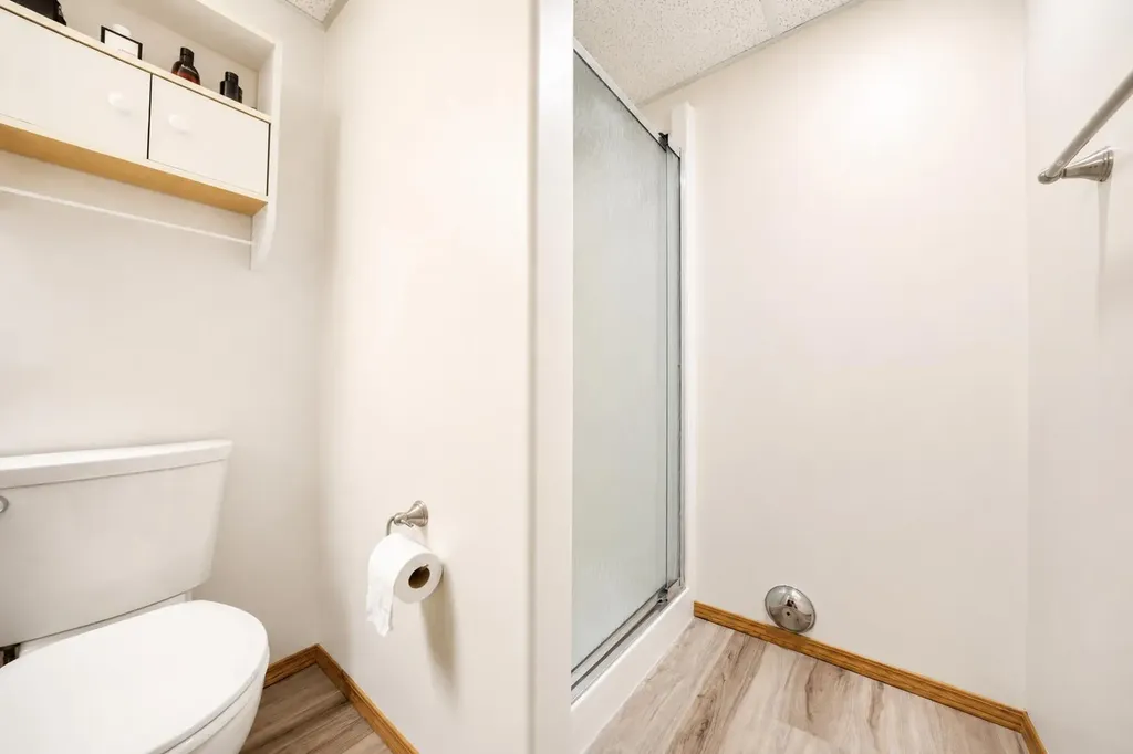 79 Henderson Court NE Medicine Hat AB T1C1Y9