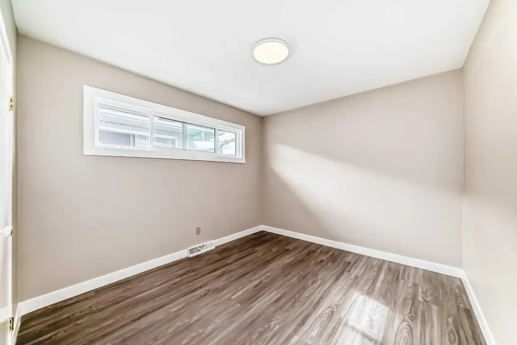 2311 Westmount Road NW Calgary AB T2N 3N7