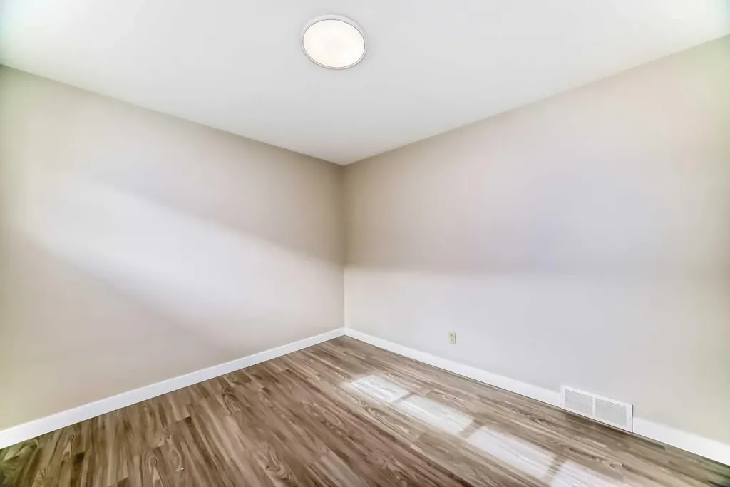 2311 Westmount Road NW Calgary AB T2N 3N7