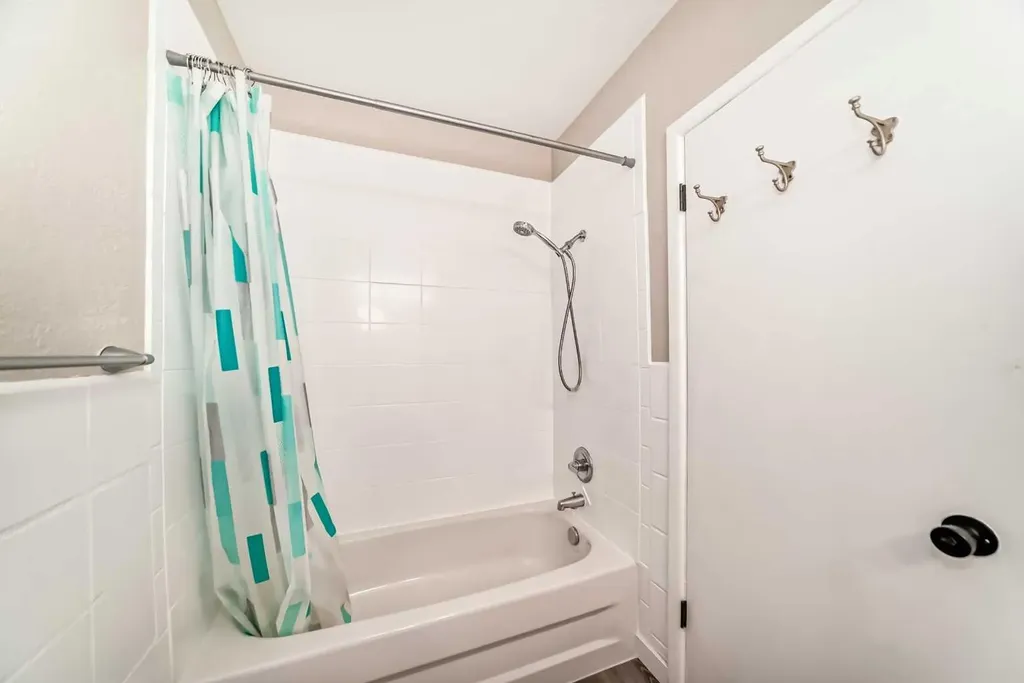 2311 Westmount Road NW Calgary AB T2N 3N7