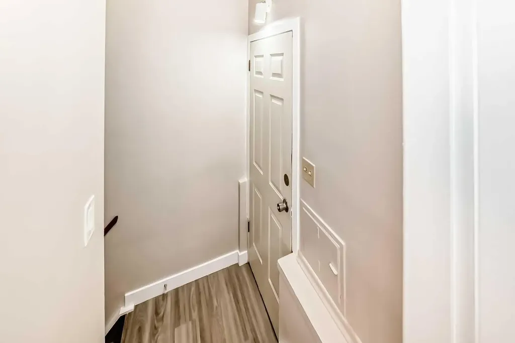 2311 Westmount Road NW Calgary AB T2N 3N7
