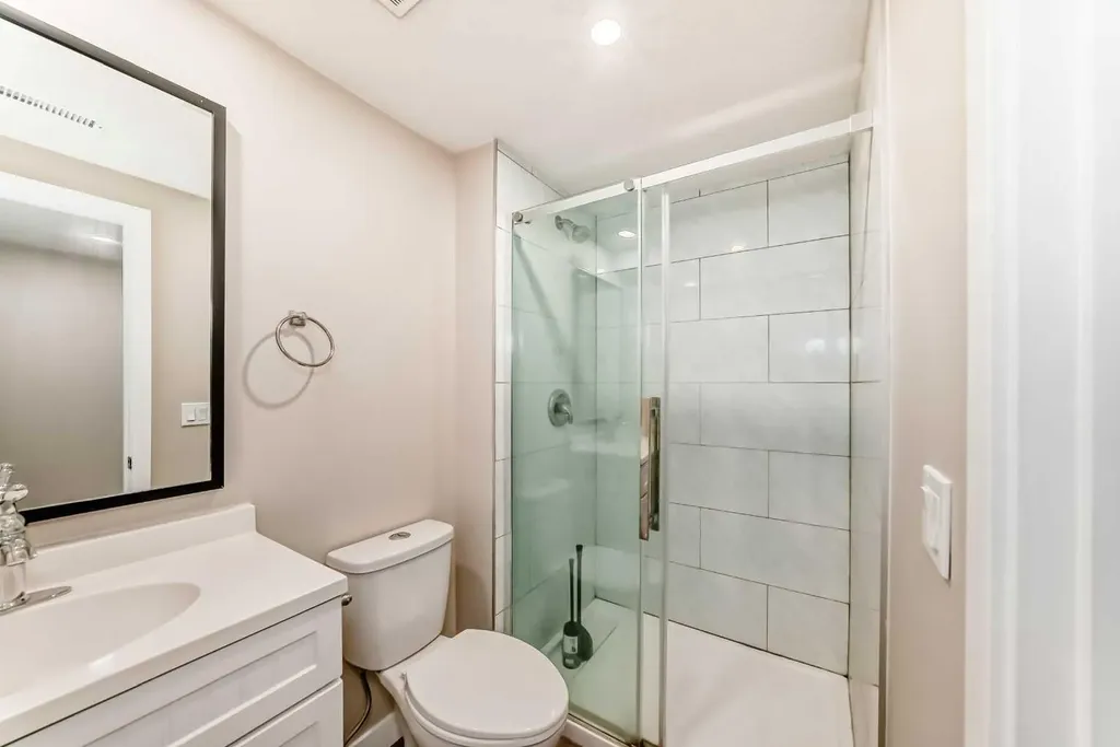 2311 Westmount Road NW Calgary AB T2N 3N7