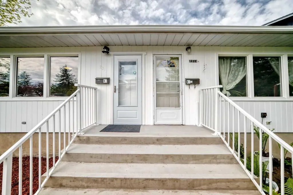 2311 Westmount Road NW Calgary AB T2N 3N7