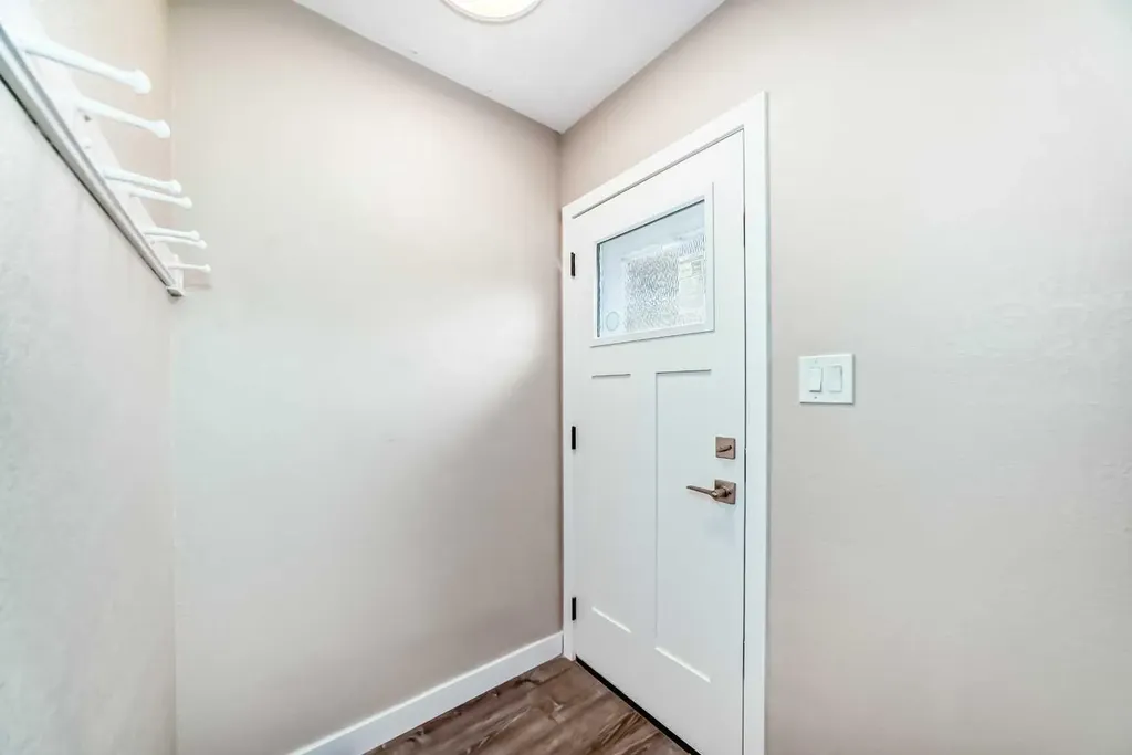 2311 Westmount Road NW Calgary AB T2N 3N7