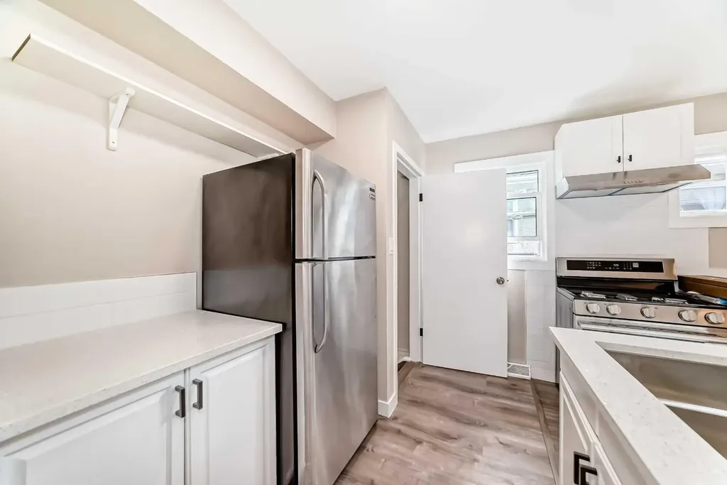 2311 Westmount Road NW Calgary AB T2N 3N7
