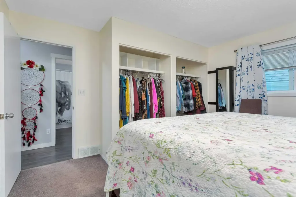 63 Elder Street Red Deer AB T4R 2C6