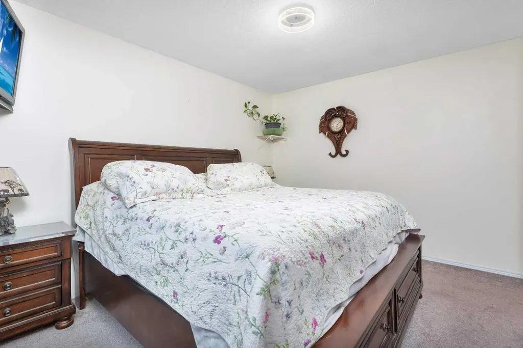63 Elder Street Red Deer AB T4R 2C6