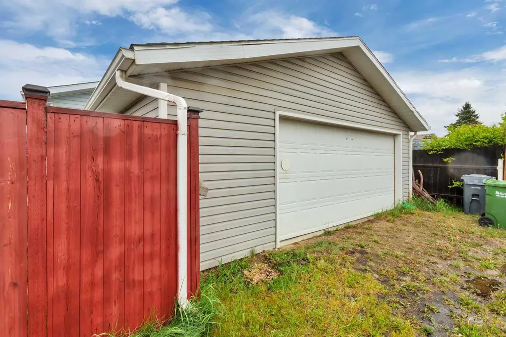 63 Elder Street Red Deer AB T4R 2C6