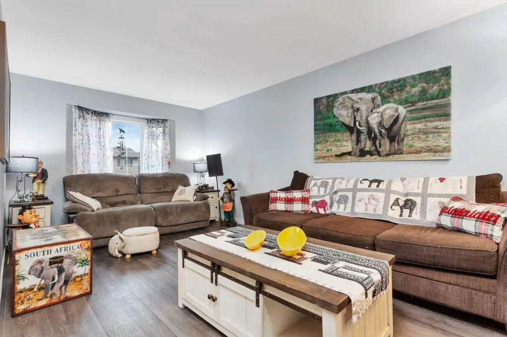 63 Elder Street Red Deer AB T4R 2C6