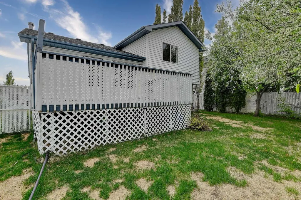 7709 106a Street Grande Prairie AB T8W 2H8