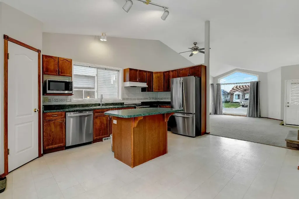 7709 106a Street Grande Prairie AB T8W 2H8