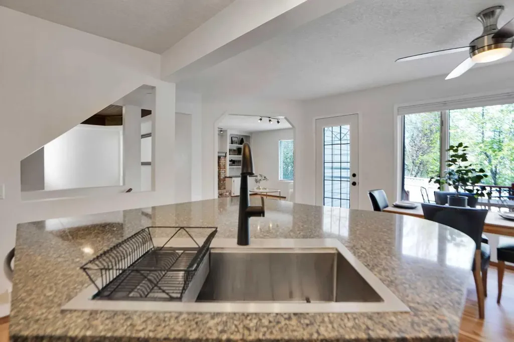 62 Macewan Park View NW Calgary AB T3K4E7