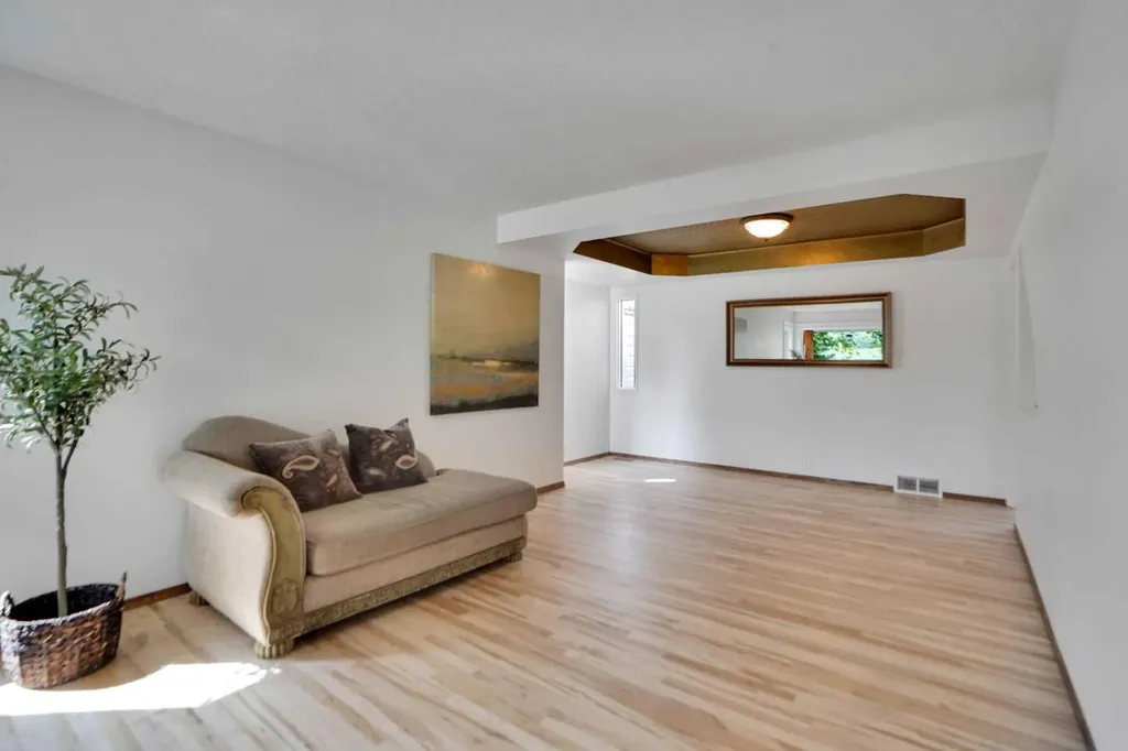 62 Macewan Park View NW Calgary AB T3K4E7