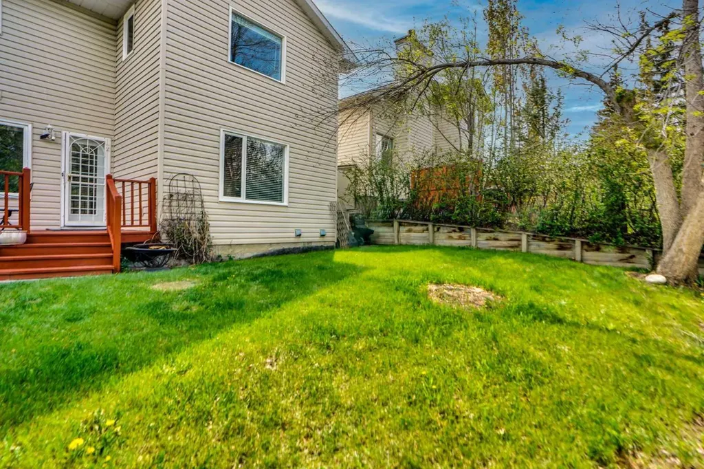 62 Macewan Park View NW Calgary AB T3K4E7