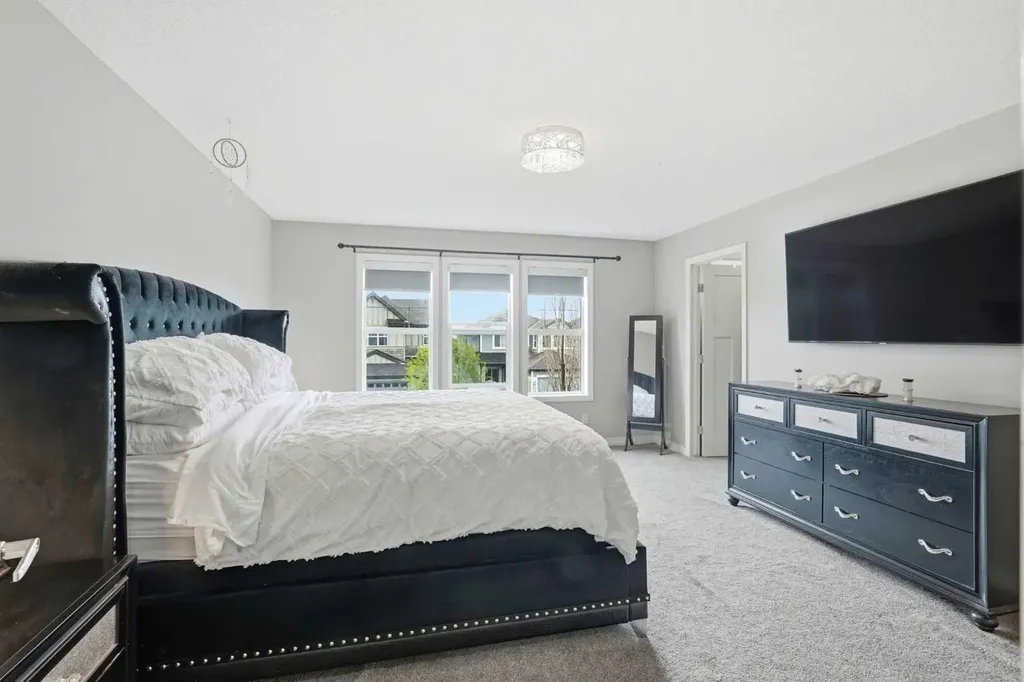 16 Sunset Terrace Cochrane AB T4C 0G1