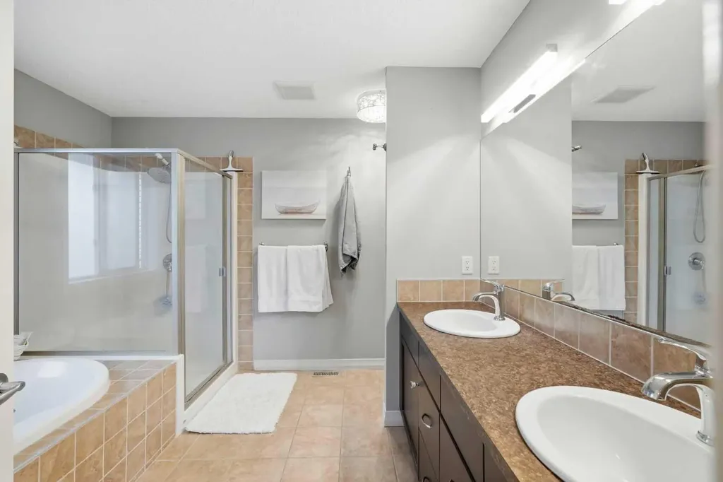 16 Sunset Terrace Cochrane AB T4C 0G1