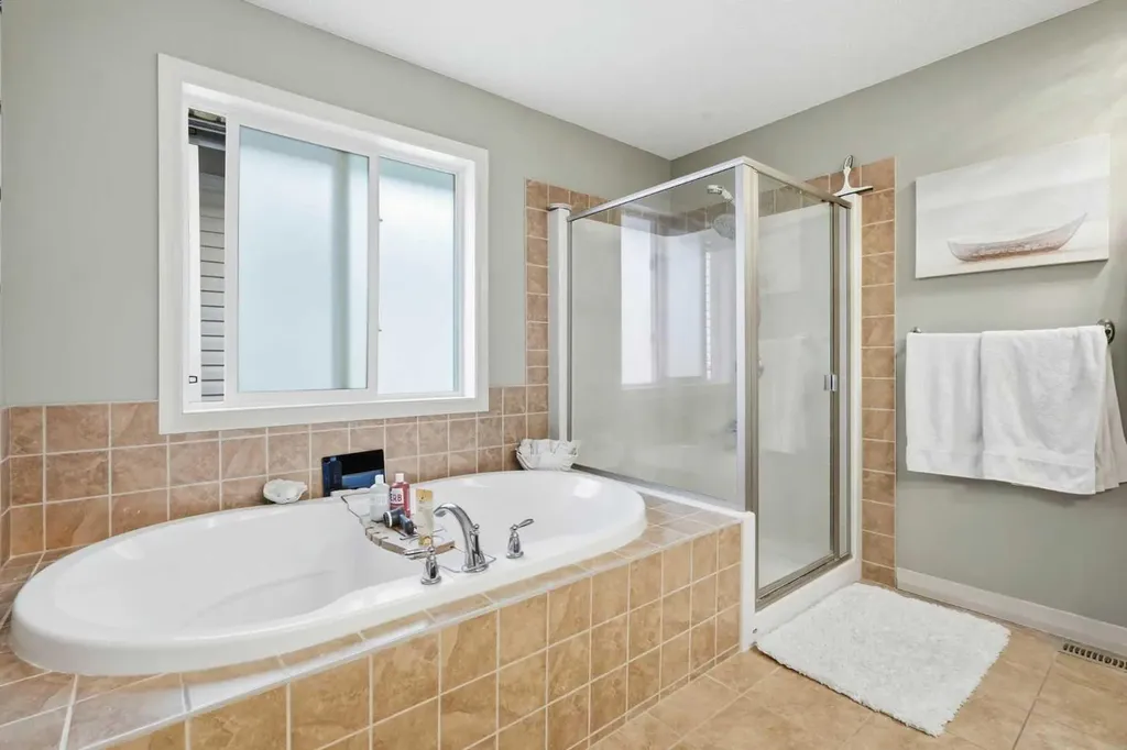 16 Sunset Terrace Cochrane AB T4C 0G1