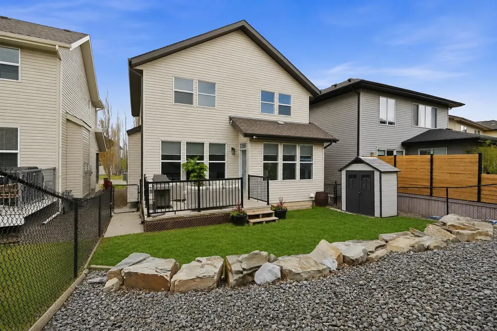 16 Sunset Terrace Cochrane AB T4C 0G1