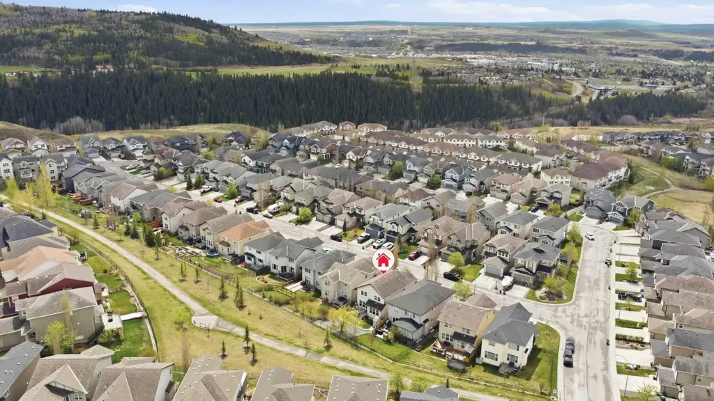16 Sunset Terrace Cochrane AB T4C 0G1