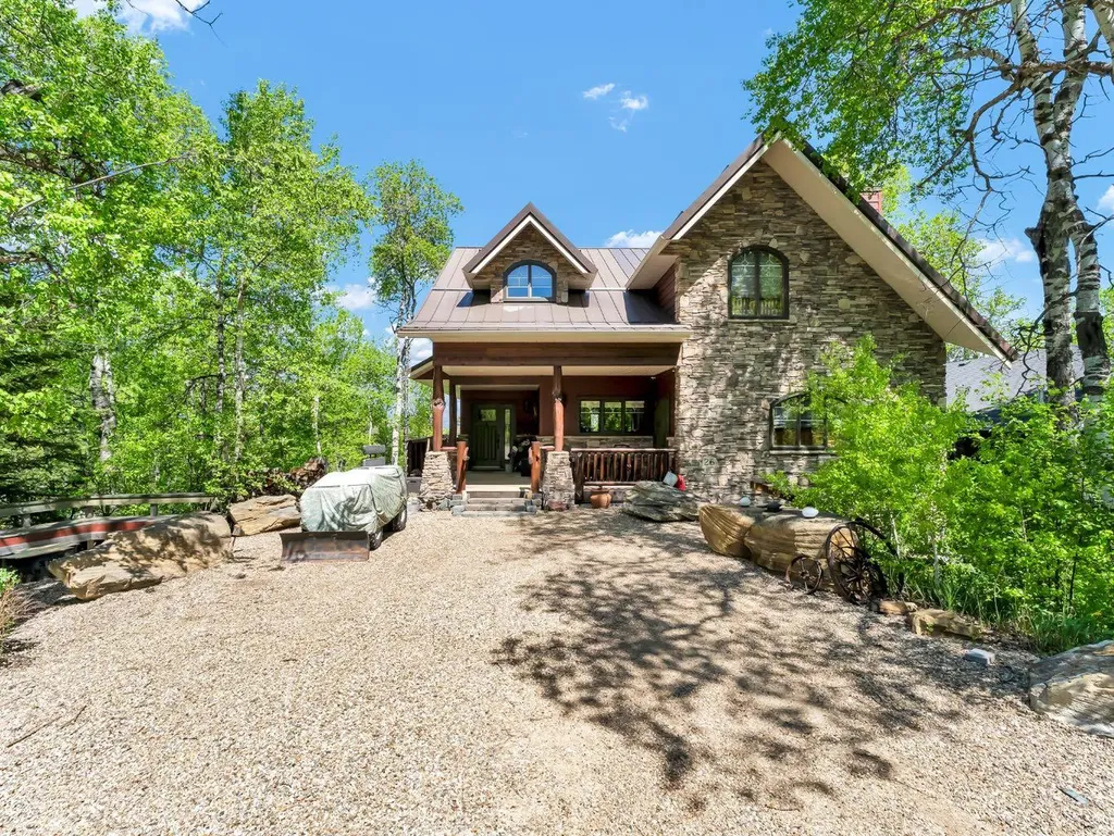 26 6 Avenue Rural Cypress County AB T0J1C0