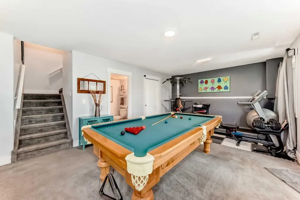 37 Lakeside Greens Close Chestermere AB T1X 1C2