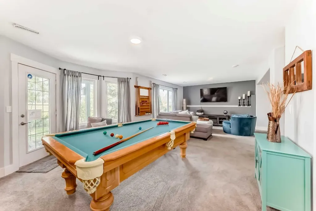 37 Lakeside Greens Close Chestermere AB T1X 1C2