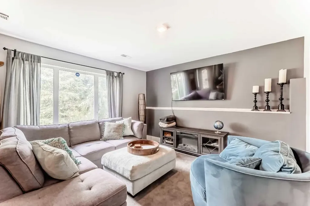 37 Lakeside Greens Close Chestermere AB T1X 1C2