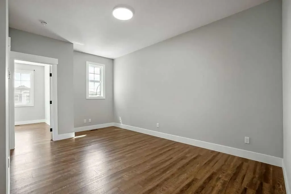 127 Creekstone Park SW Calgary AB T2X 5E9