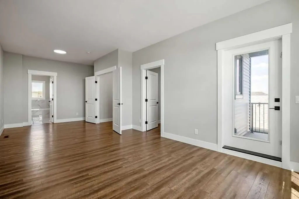 127 Creekstone Park SW Calgary AB T2X 5E9