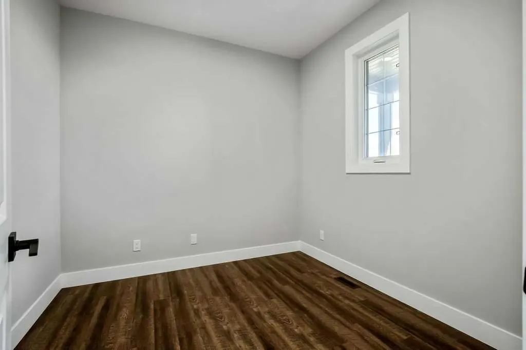 127 Creekstone Park SW Calgary AB T2X 5E9