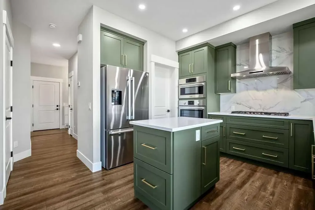 127 Creekstone Park SW Calgary AB T2X 5E9