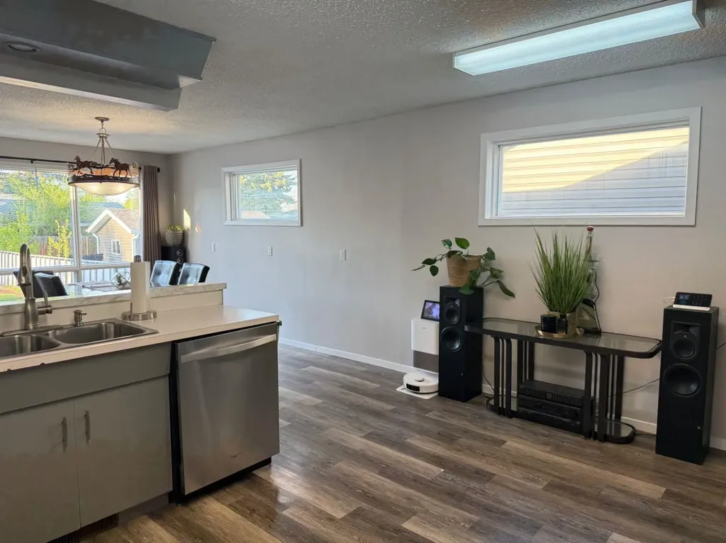 4804 37 Street Lloydminster SK S9V 0A6