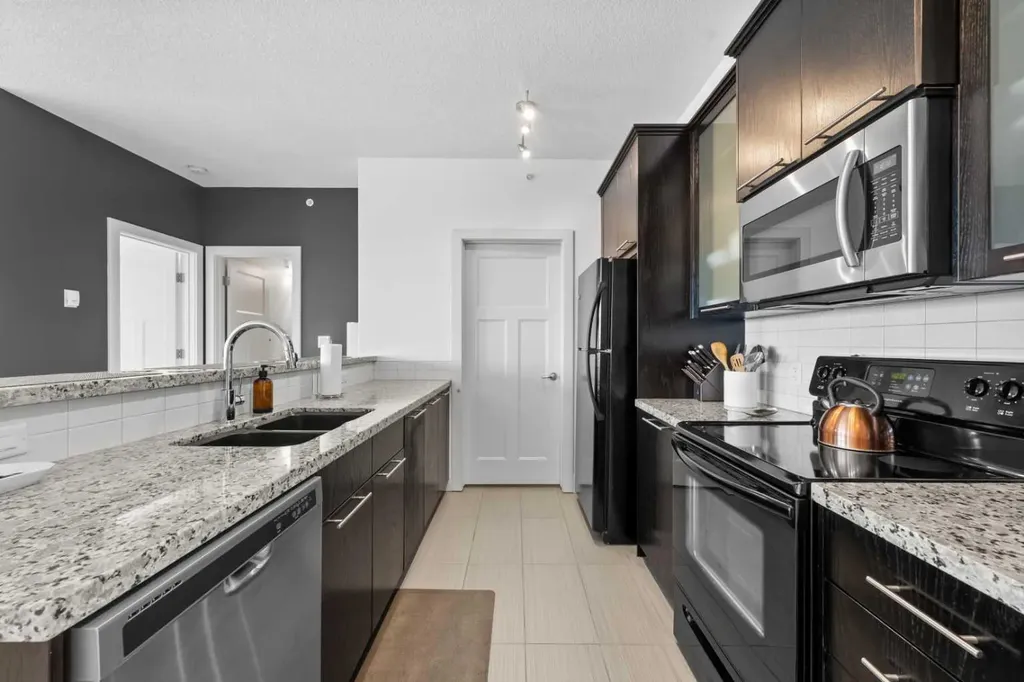 3410 20 Street SW Calgary AB T2T 3Z2