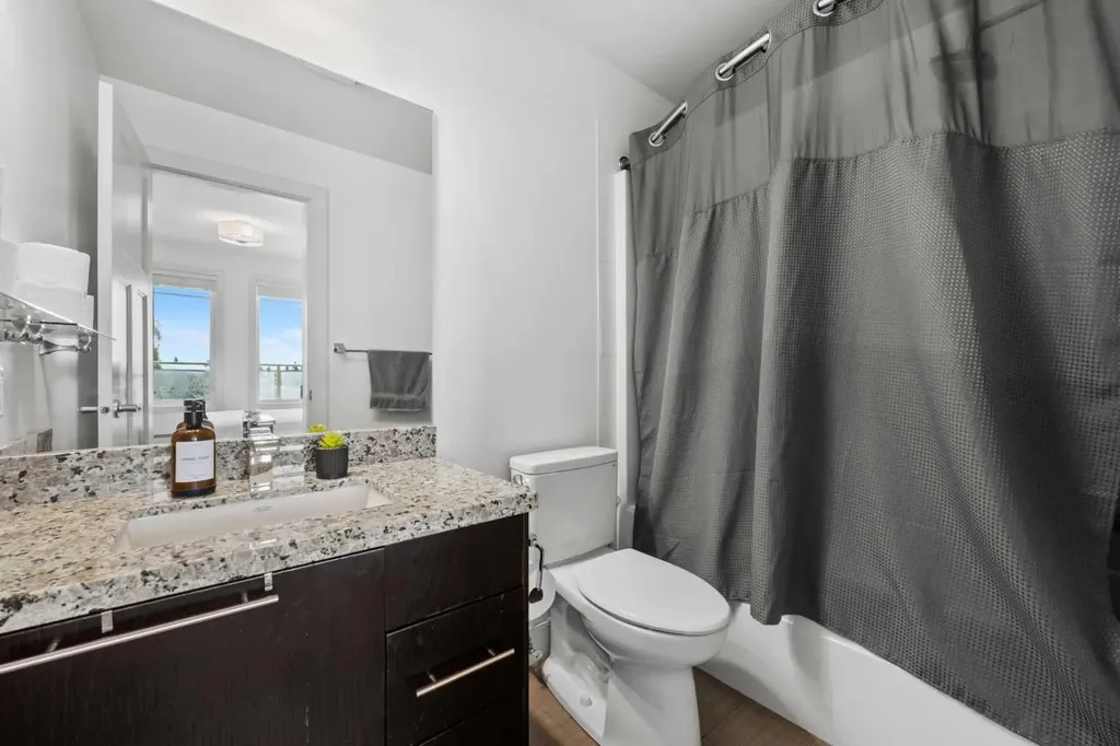 3410 20 Street SW Calgary AB T2T 3Z2