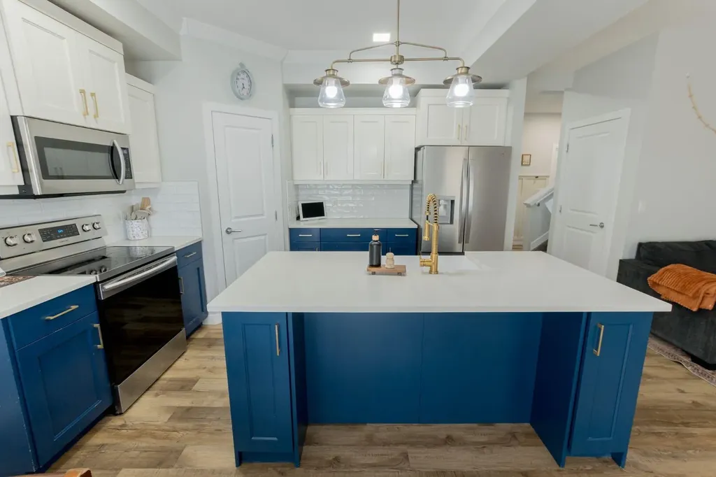 8841 85a Avenue Grande Prairie AB T8X 0R5
