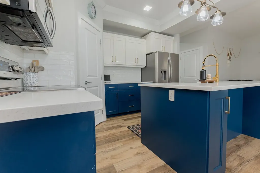 8841 85a Avenue Grande Prairie AB T8X 0R5