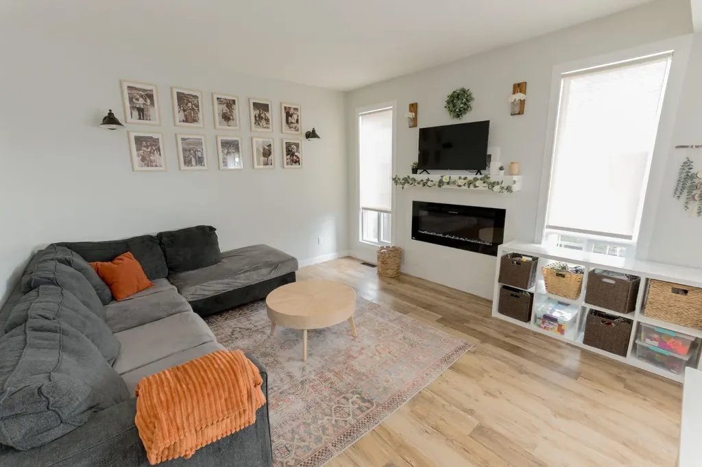 8841 85a Avenue Grande Prairie AB T8X 0R5