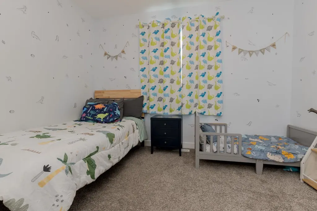 8841 85a Avenue Grande Prairie AB T8X 0R5