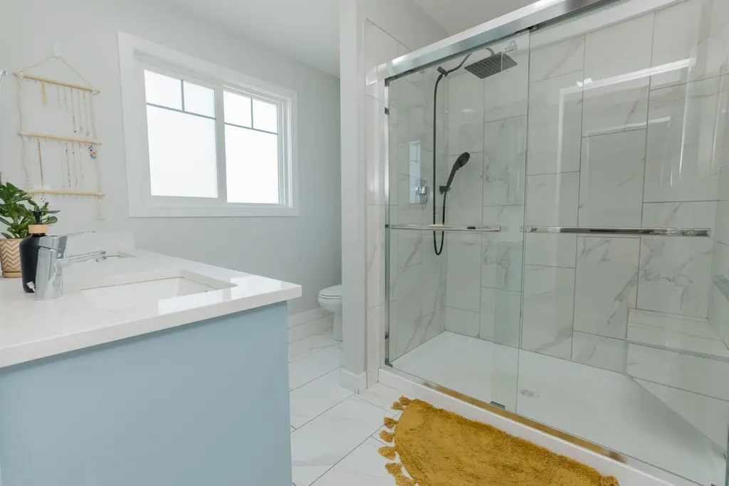 8841 85a Avenue Grande Prairie AB T8X 0R5