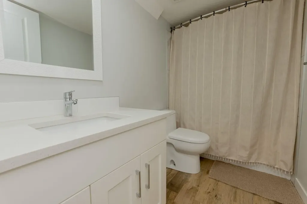 8841 85a Avenue Grande Prairie AB T8X 0R5