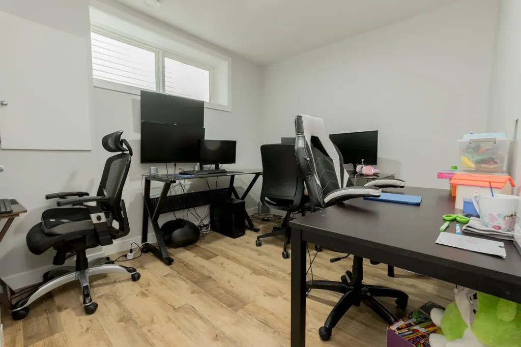 8841 85a Avenue Grande Prairie AB T8X 0R5