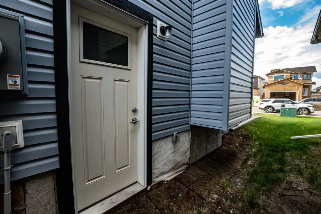 8841 85a Avenue Grande Prairie AB T8X 0R5