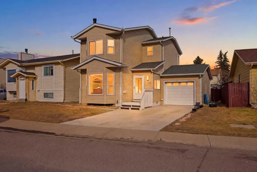 172 Castlebrook Road NE Calgary AB T3J 1P1