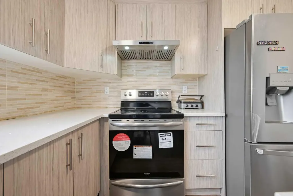 172 Castlebrook Road NE Calgary AB T3J 1P1